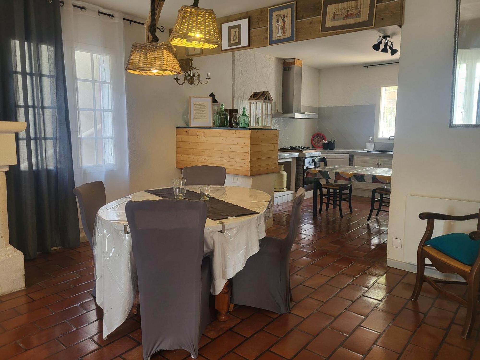 Maison Au Calme Sur Arles Villa Exteriör bild